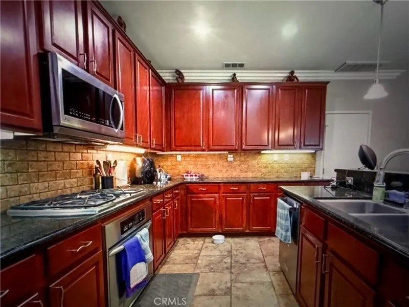 24081 Stone Creek