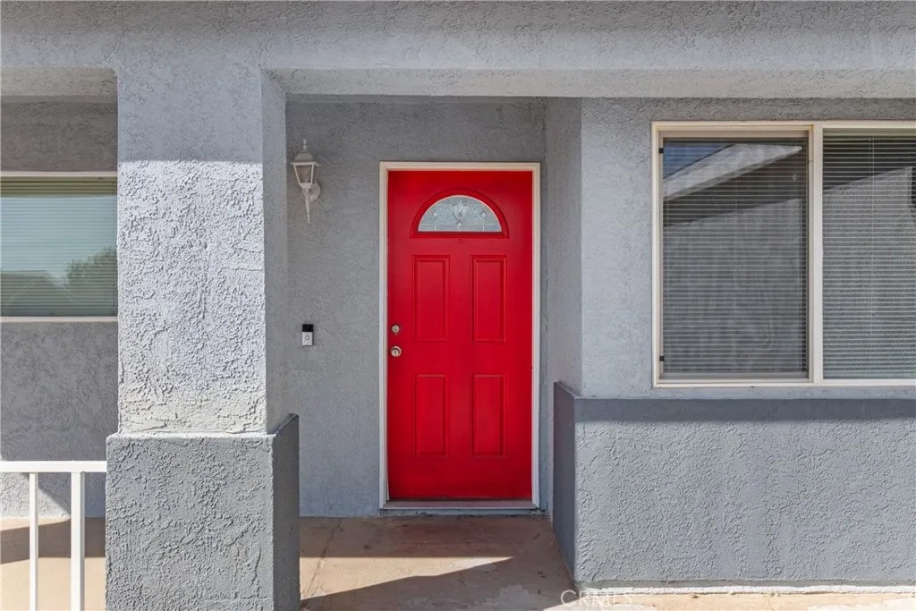 1049 Barrington