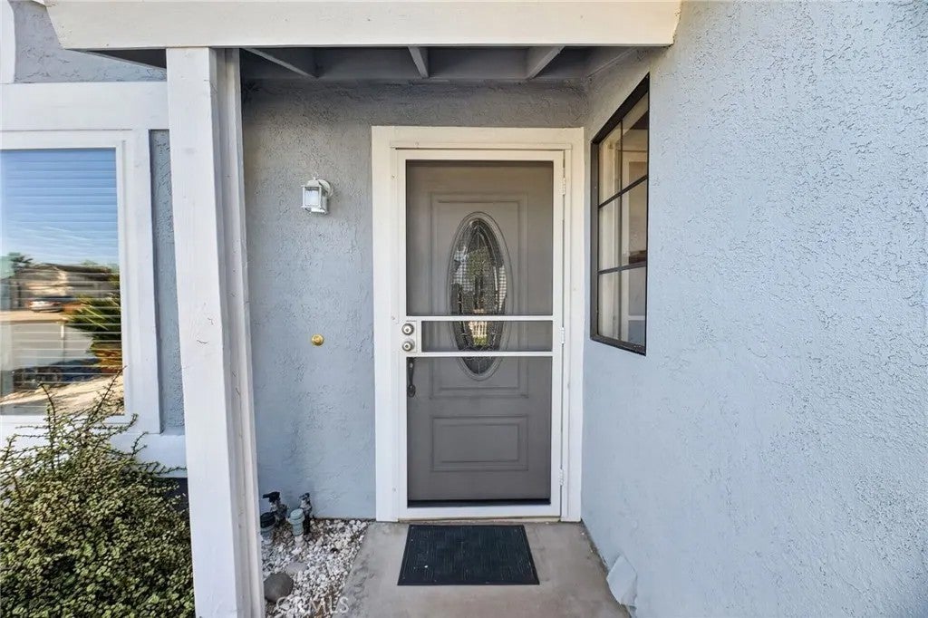 39427 Canyon Rim