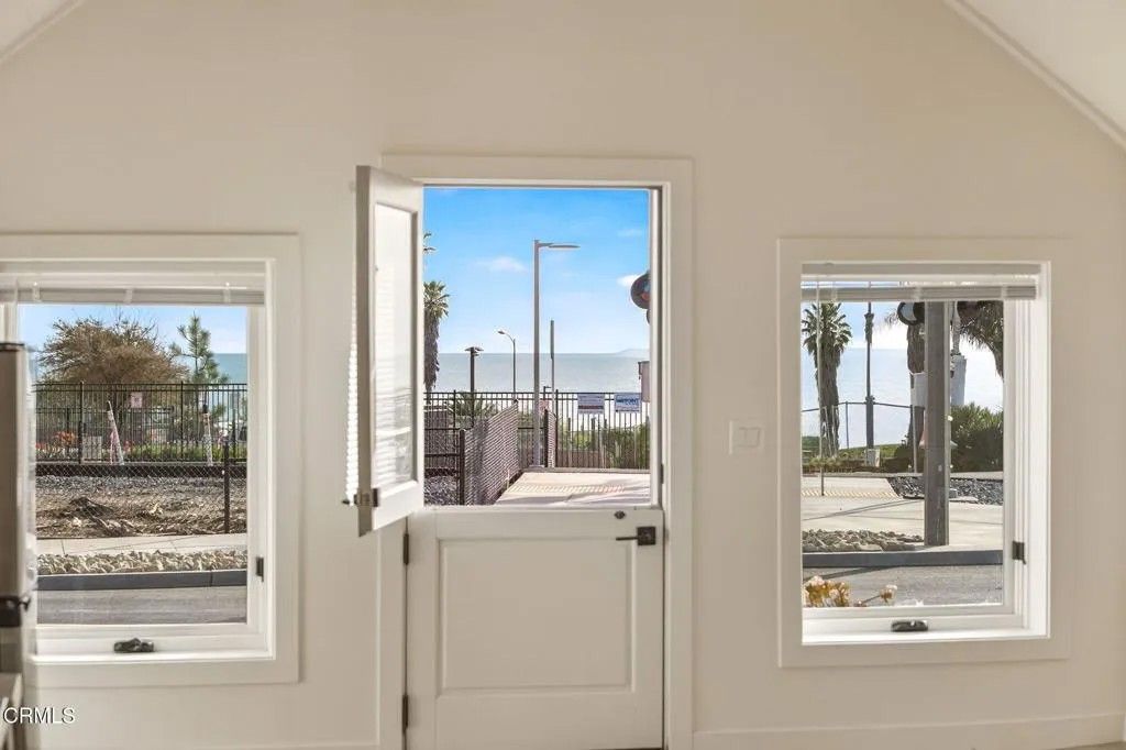 Photo of 809 E Front Street, Ventura, CA 93001 (MLS # V1-34793)