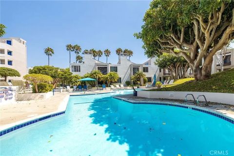 Photo of 510 The Village #103, Redondo Beach, CA 90277 (MLS # SB25244325)