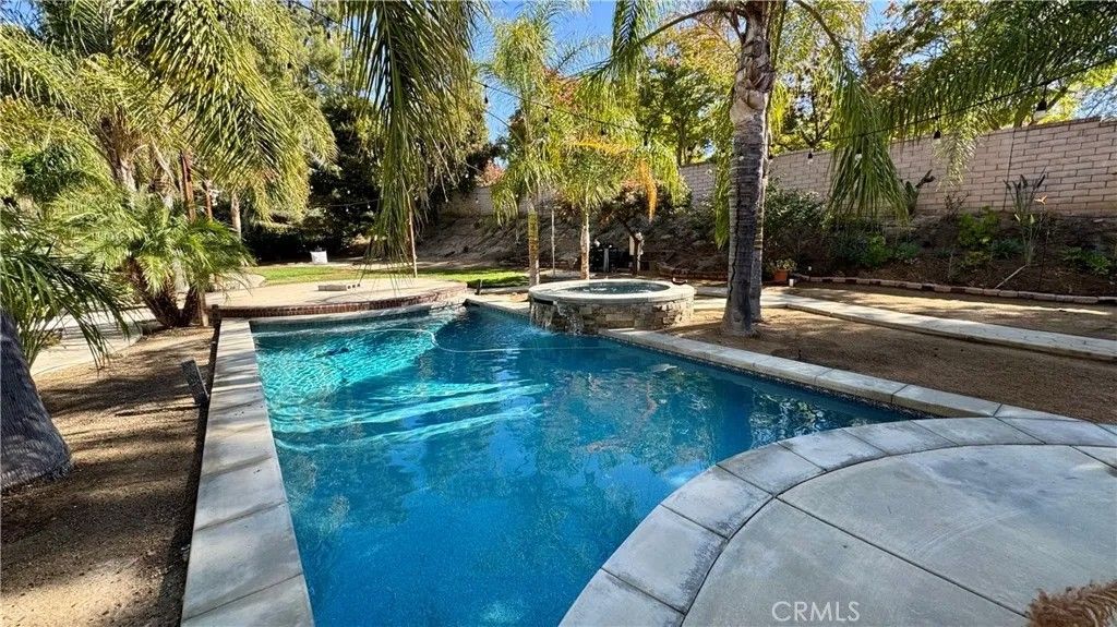 Photo of 43198 Lancashire Cmn, Temecula, CA 92592 (MLS # SW25255336)