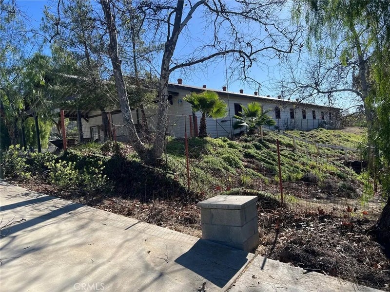 37220 Quarter Valley Road