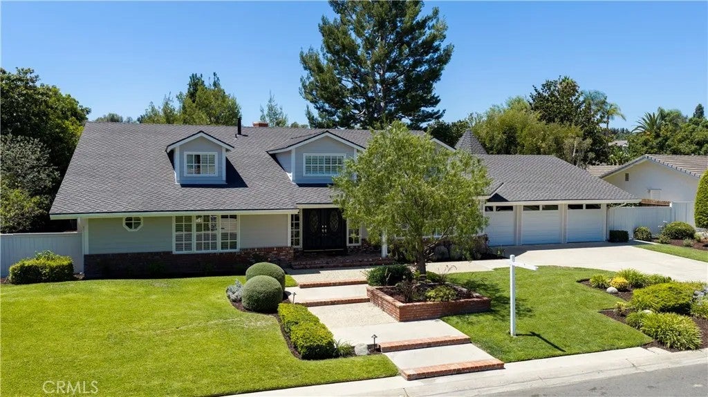 9761 Eastwood
