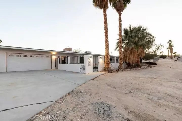 73467 Desert Trail
