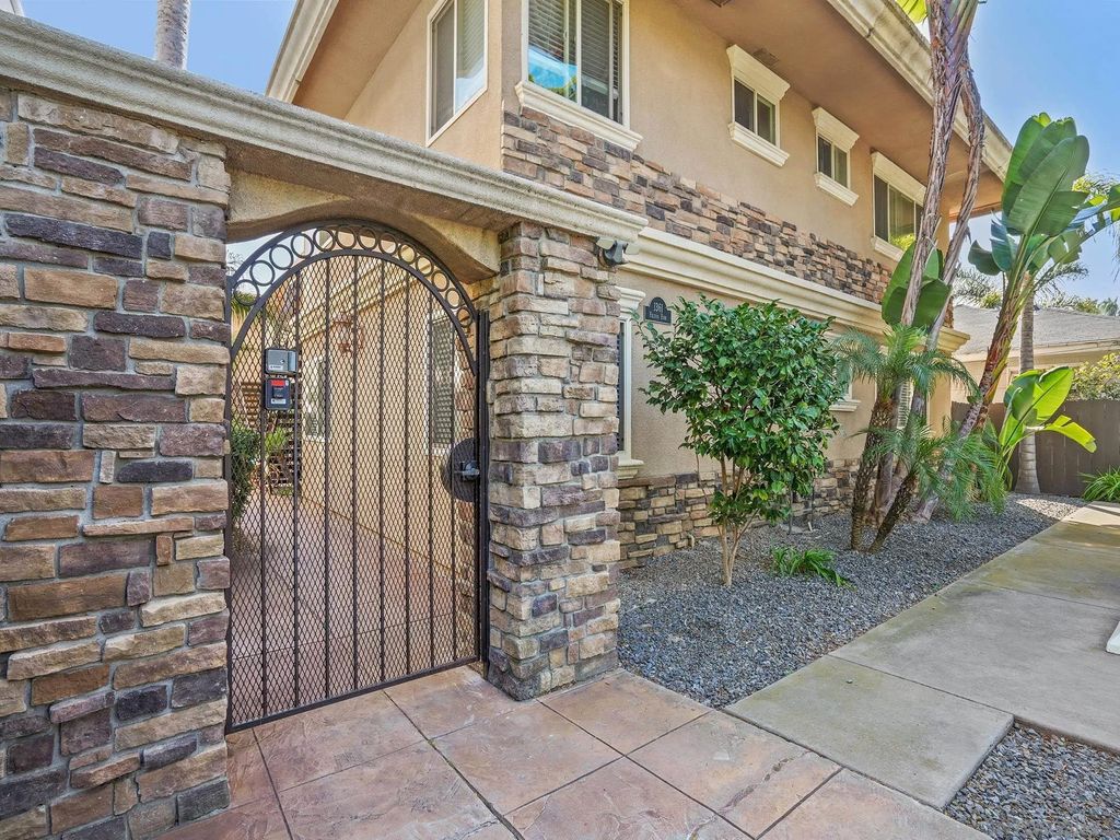 Photo of 1361 Felspar St #7, San Diego, CA 92109 (MLS # 2600327)