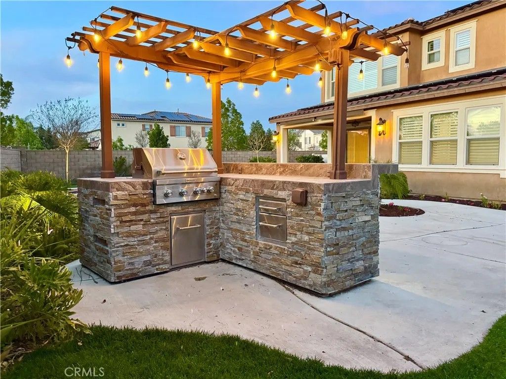 Photo of 27877 Ladoga Dr, Menifee, CA 92585 (MLS # SW26056068)