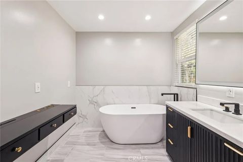 Tiny photo for 21317 Candice, Chatsworth, CA 91311 (MLS # SR25277213)