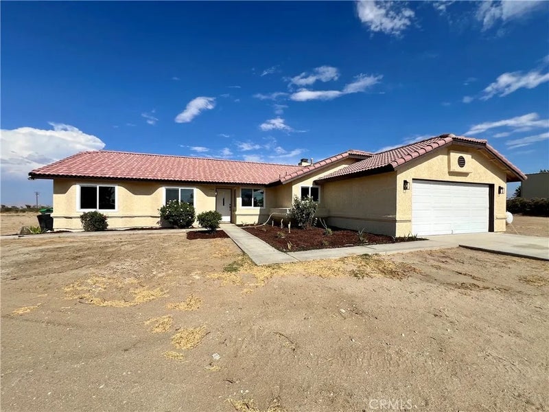 13377 Paramount Road