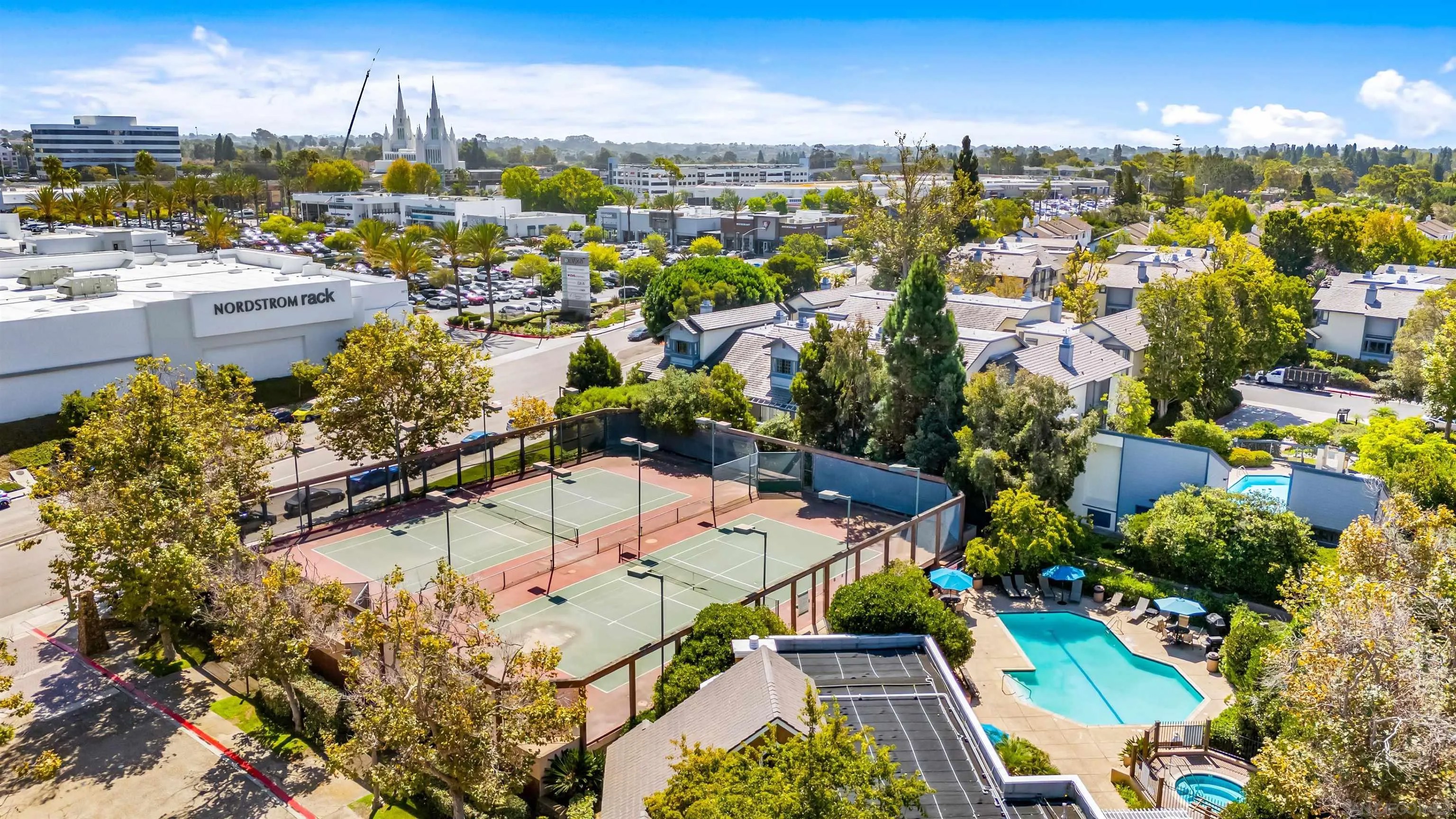 8870 Villa La Jolla Dr 210