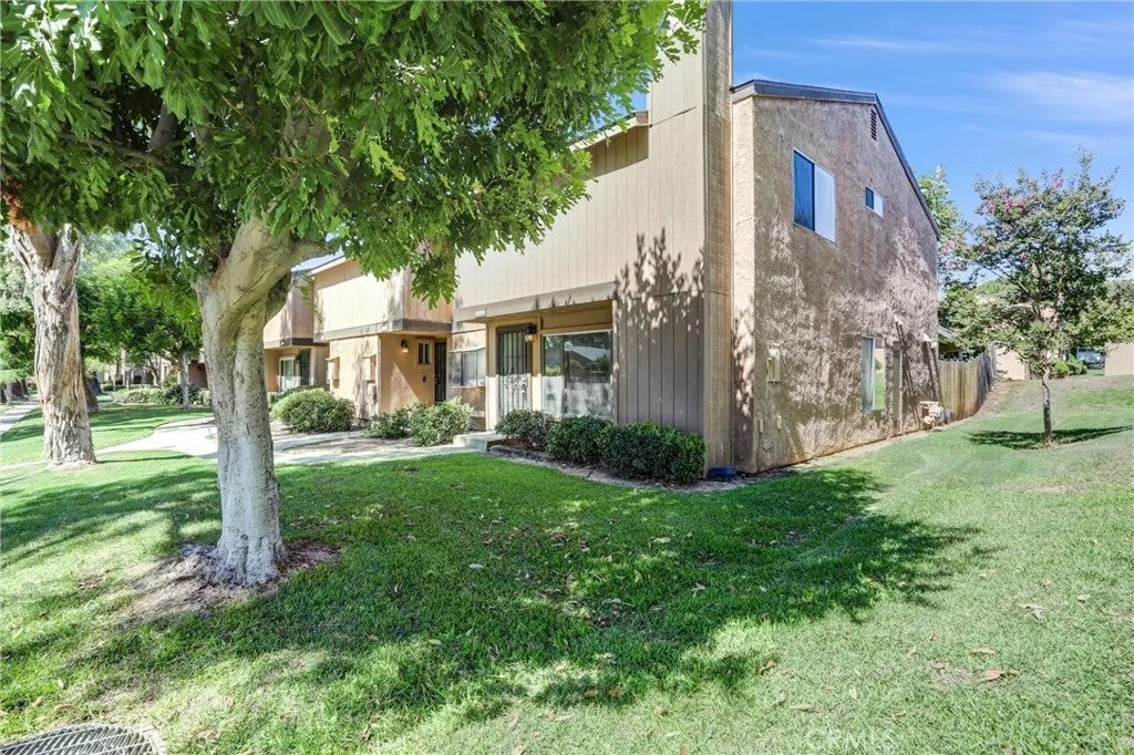 122 Tamarisk