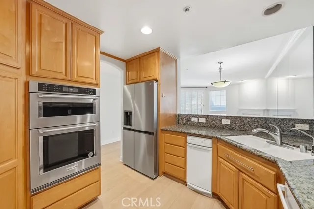 1500 E Ocean Boulevard 416