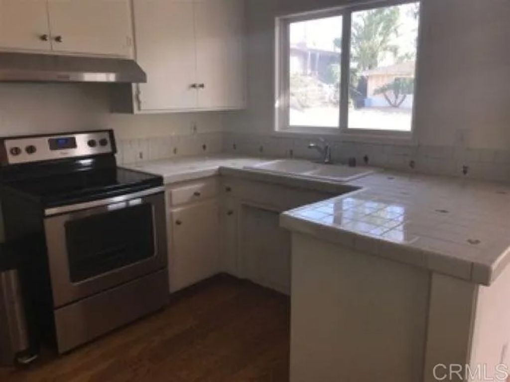 Photo of 344 Ricardo Place, La Jolla, CA 92037 (MLS # NDP2510674)