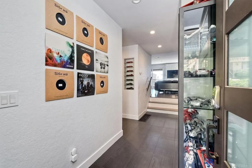 2144 Caminito del Barco