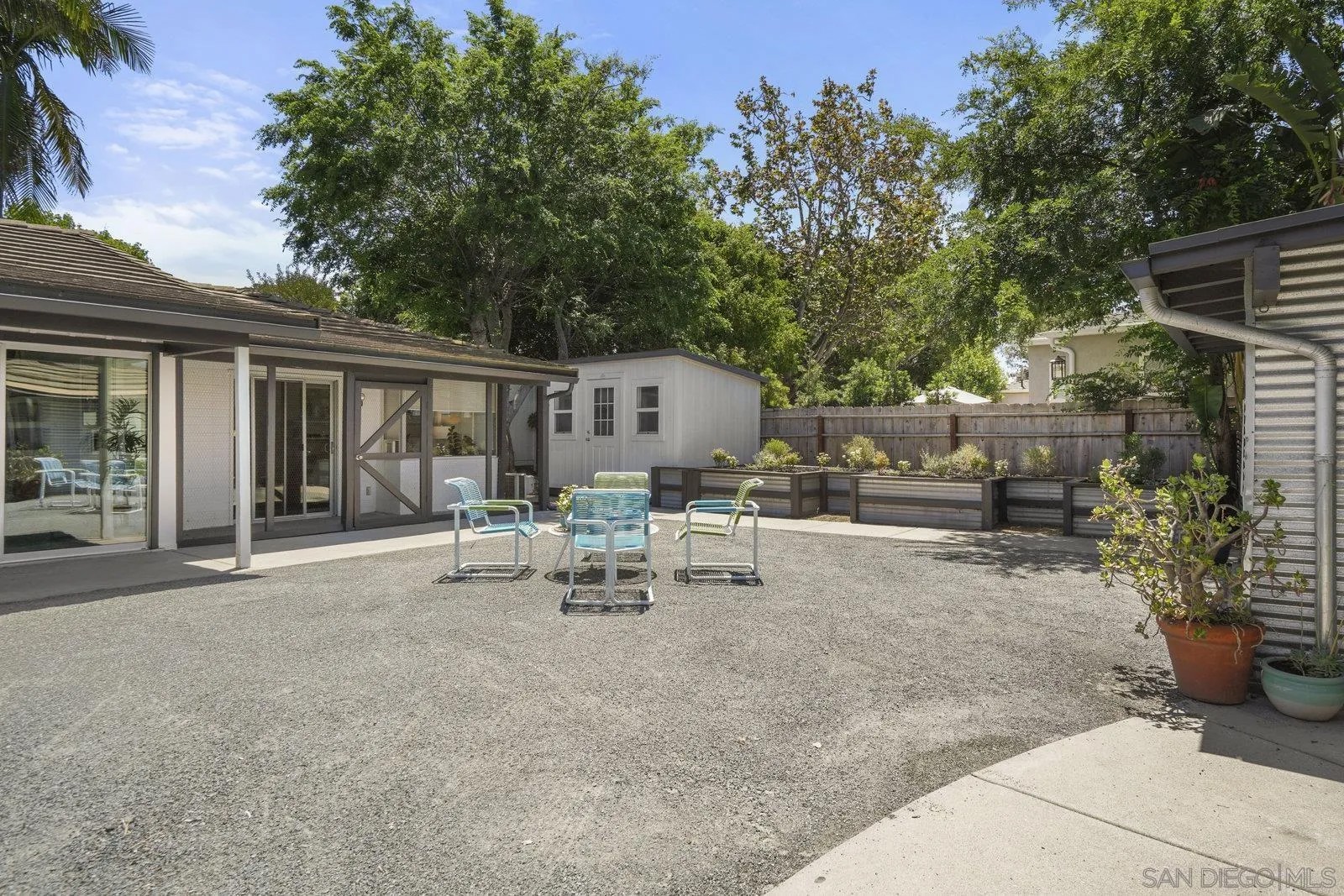 4877 Lorraine Dr