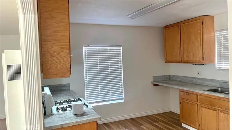 647 W Ramsey