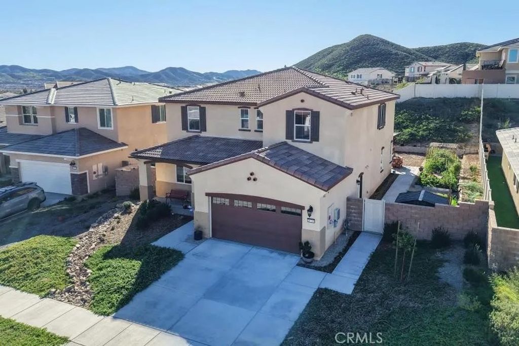 Photo of 31723 Constellation Dr, Menifee, CA 92586 (MLS # SW26012823)