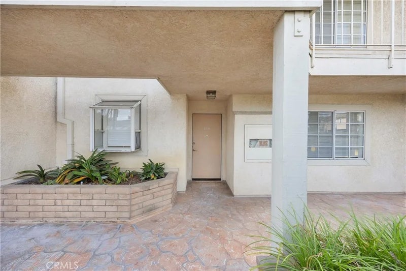 3845 Farquhar Ave 110