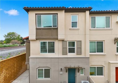 Photo of 9335 Via Azul, Pico Rivera, CA 90660 (MLS # IV25278623)