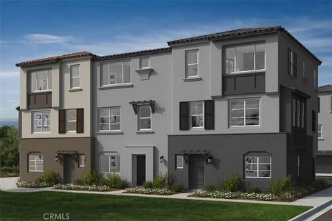 Photo of 9335 Via Azul, Pico Rivera, CA 90660 (MLS # IV25278623)