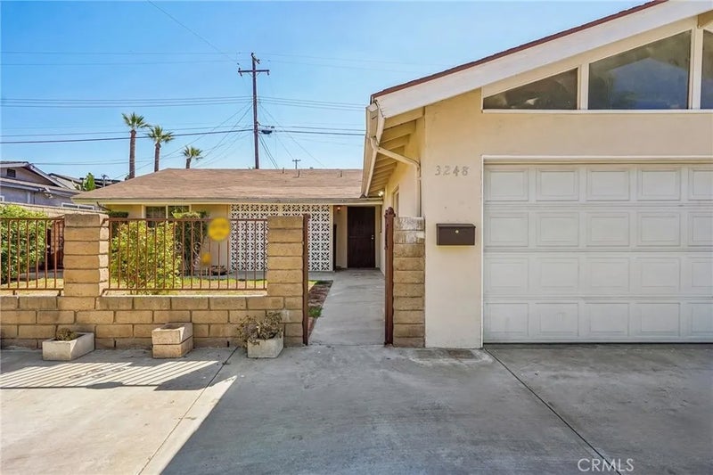 3248 La Puente Road