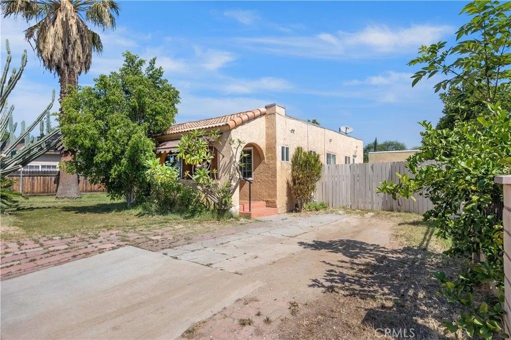 Photo of 4831 Jurupa Ave, Riverside, CA 92504 (MLS # PW26094937)