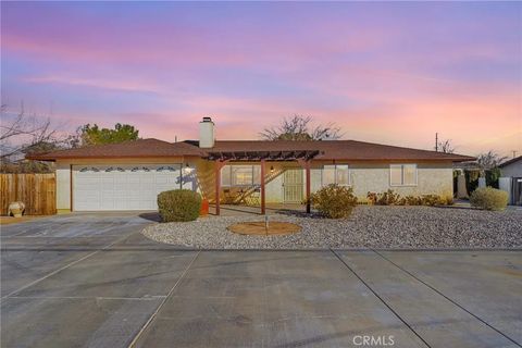 Photo of 19224 Madrone Street, Hesperia, CA 92345 (MLS # IV26009513)