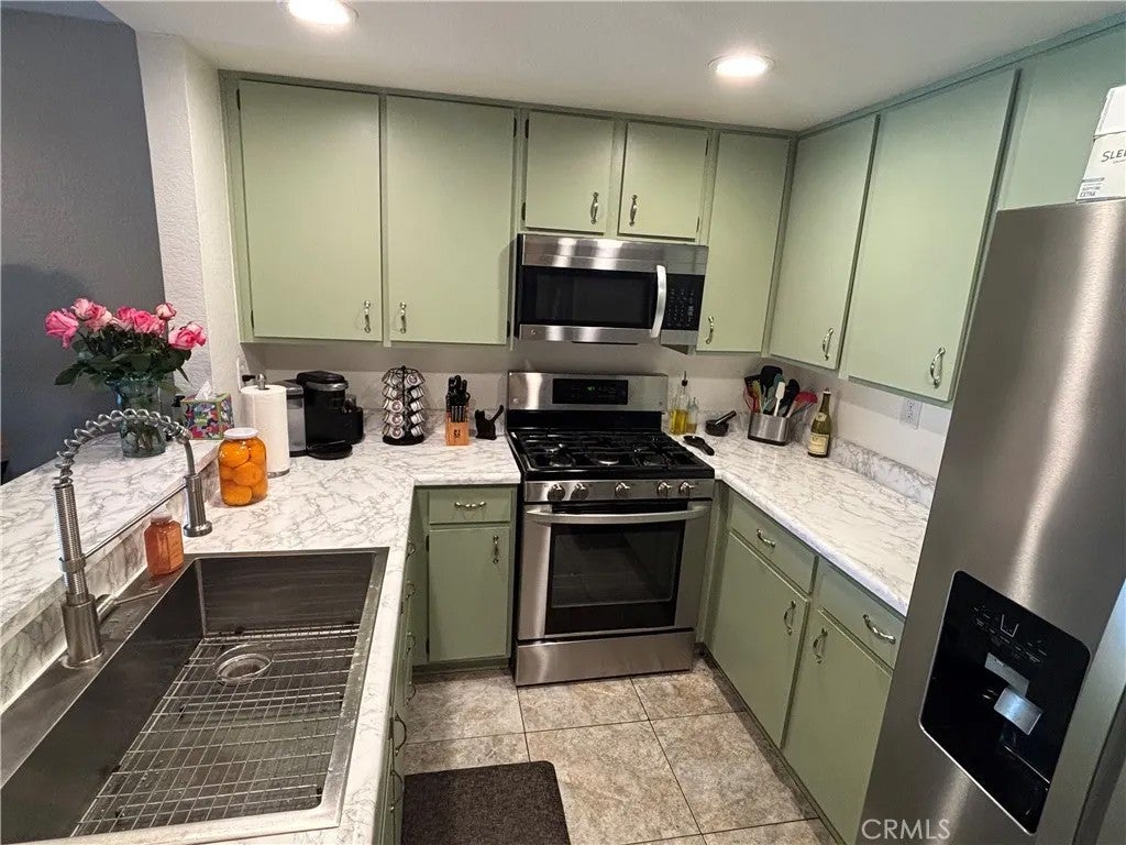 8360 Branchwood