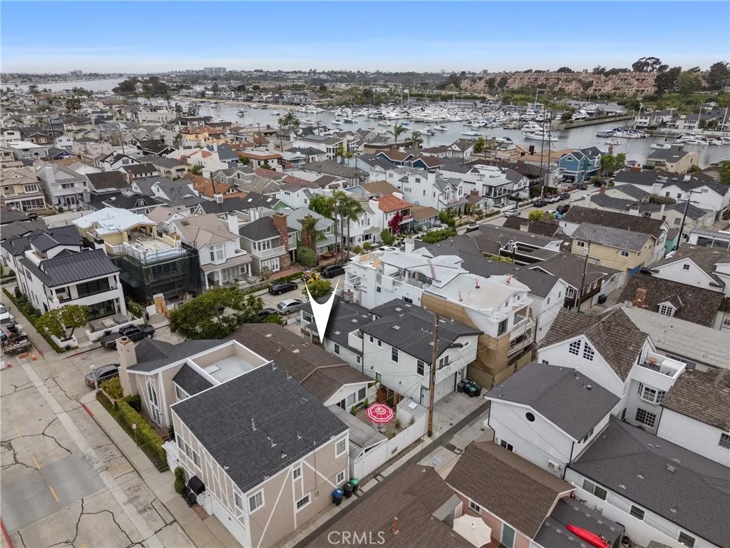 302 Sapphire Ave