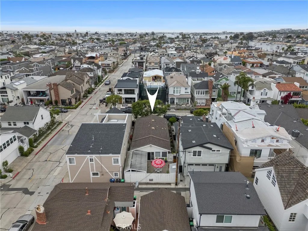 302 Sapphire Ave
