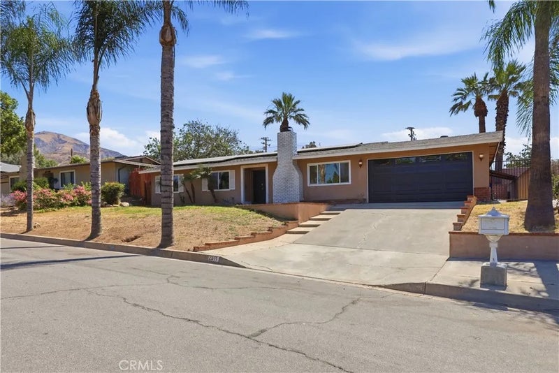 2511 Spring Meadow