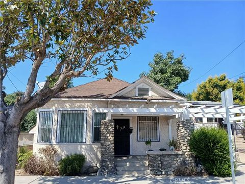 Photo of 3531 N Figueroa St, Los Angeles, CA 90065 (MLS # PW26127536)