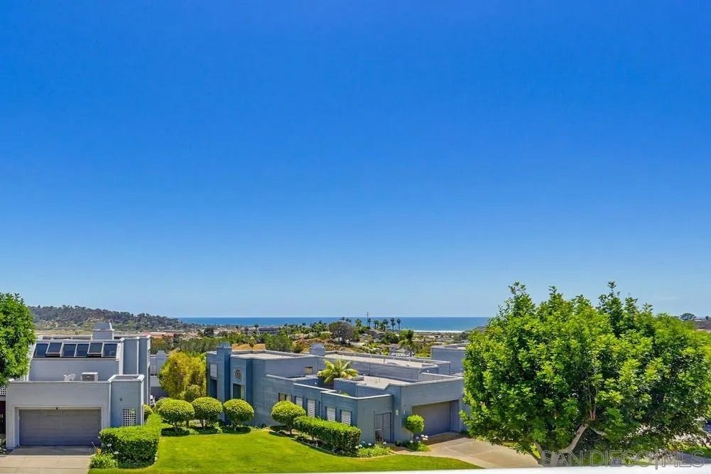 Photo of 803 Spindrift Dr, Del Mar, CA 92014 (MLS # 260024005)