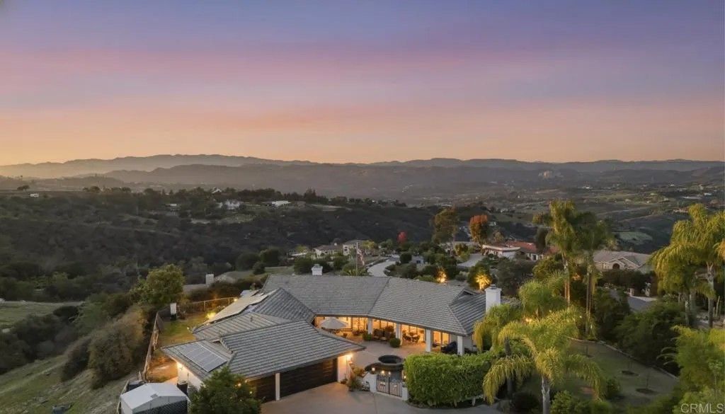 Photo of 1524 Zutano Lane, Fallbrook, CA 92028 (MLS # NDP2506594)