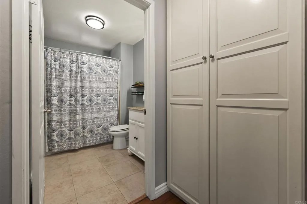 9528 Carroll Canyon Rd 223