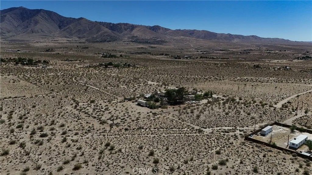 Photo of 753 Yucca, Lucerne Valley, CA 92356 (MLS # HD25276331)