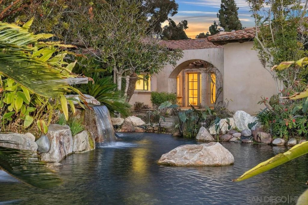 Photo of 6372 Las Colinas, Rancho Santa Fe, CA 92067 (MLS # 250018994)