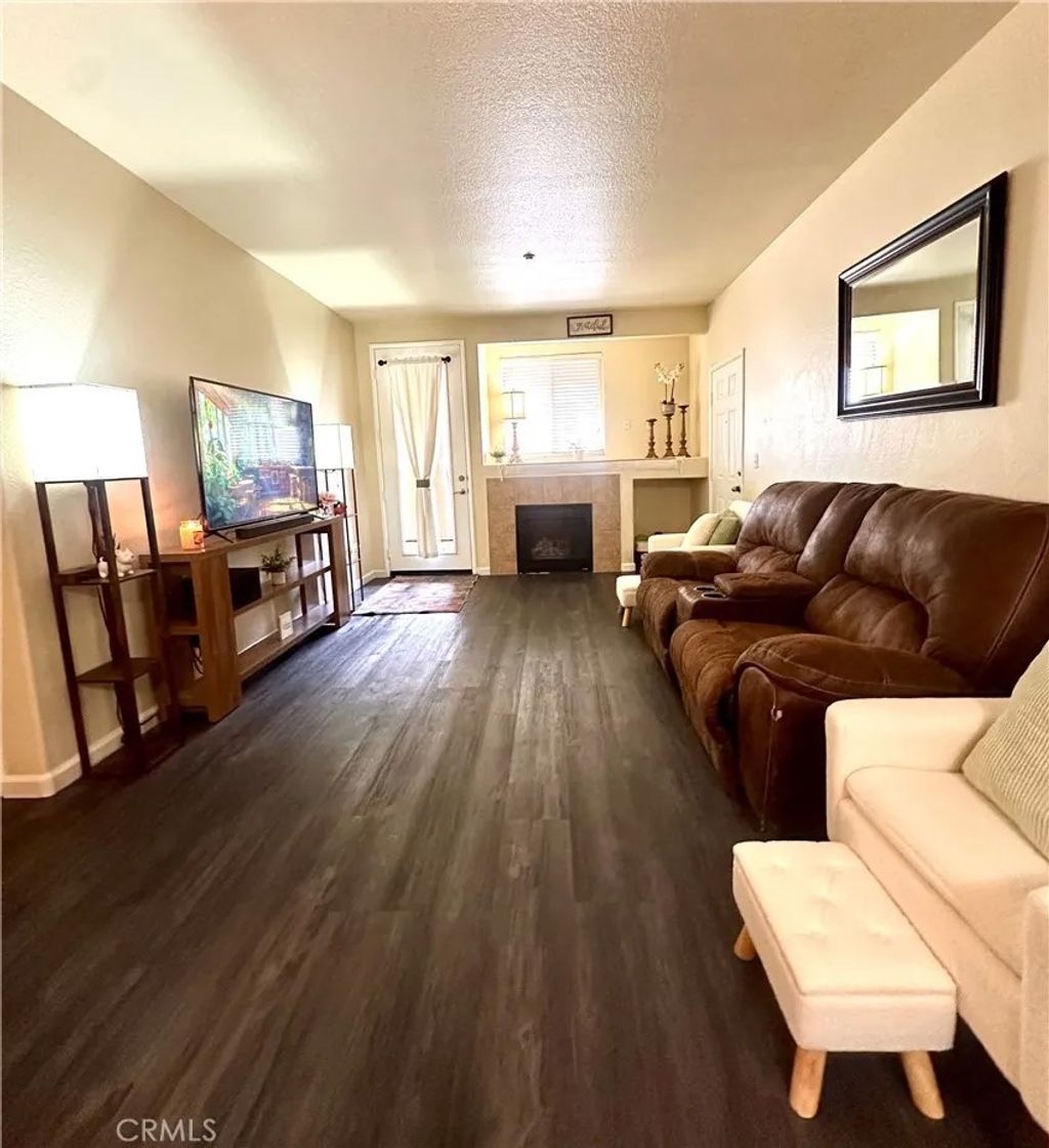 Photo of 41410 Juniper Street #1121, Murrieta, CA 92562 (MLS # RS25220709)