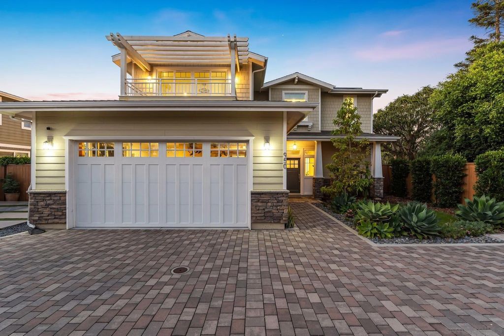 Photo of 950 Hermes Ave, Encinitas, CA 92024 (MLS # 250041501)