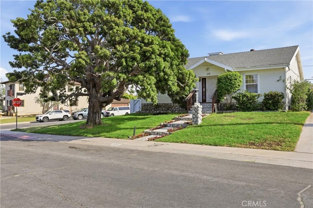 6200 W 77th Street