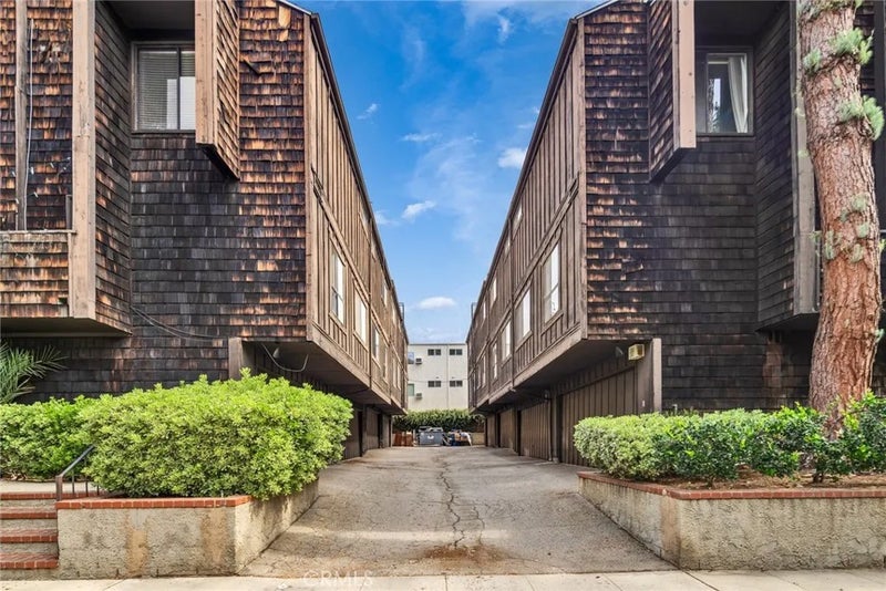 332 N 5th street