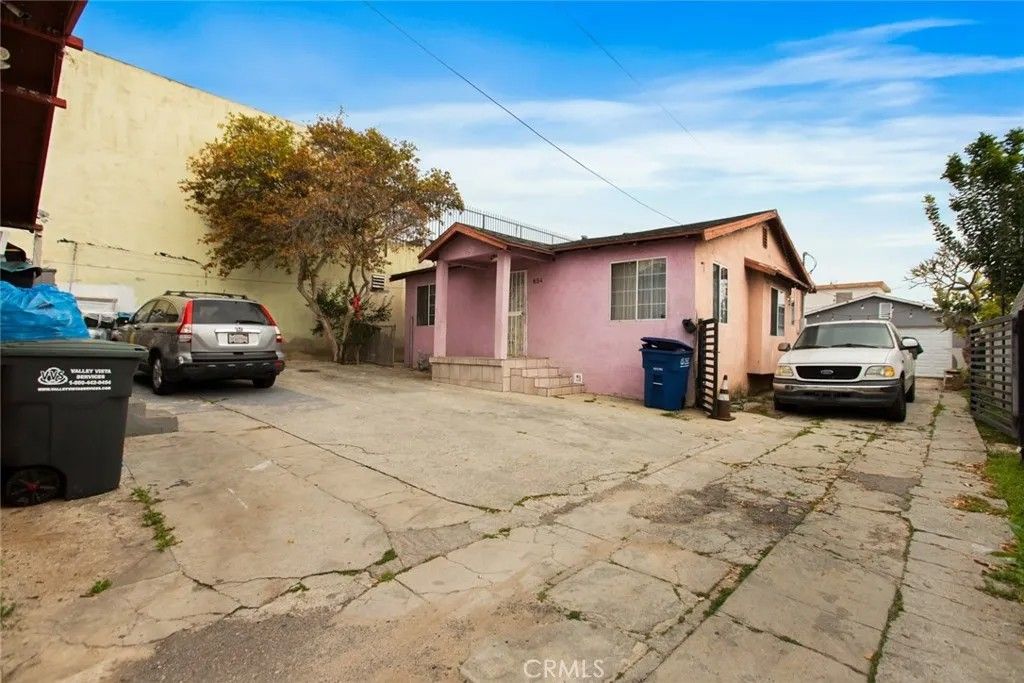 Photo of 650 S Indiana St, Los Angeles, CA 90023 (MLS # DW26020297)