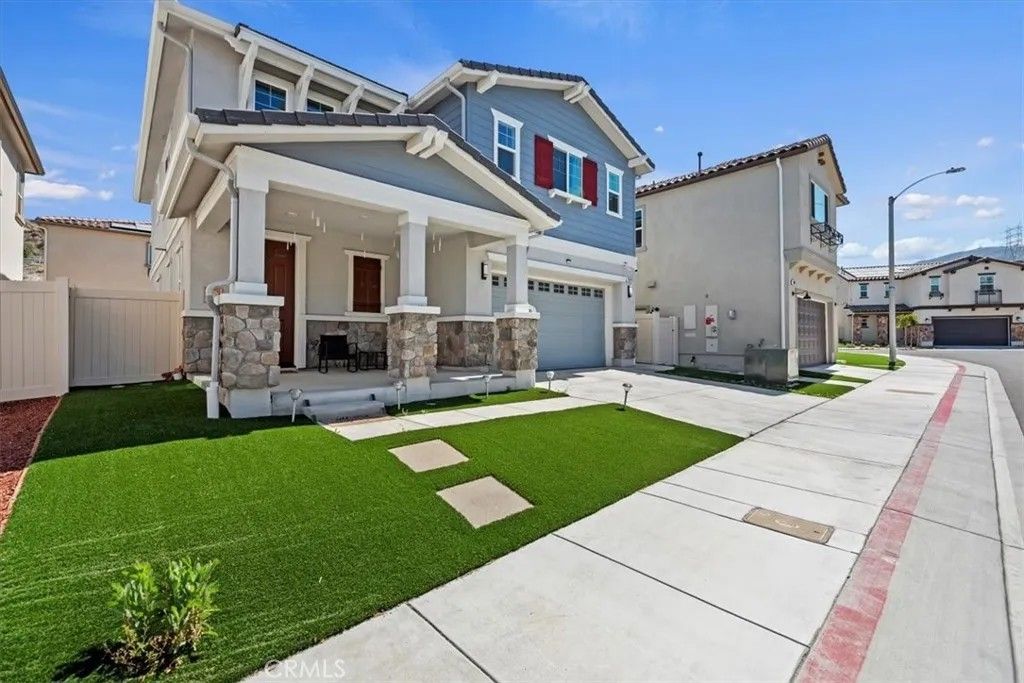 Photo of 20911 Jennings Way, Newhall, CA 91321 (MLS # IV26041913)