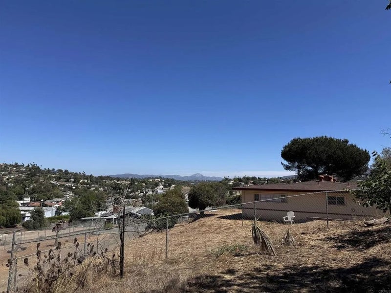 8965 Greenview Pl