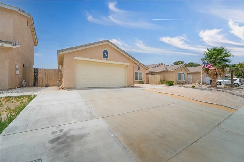 3788 Bottlebrush