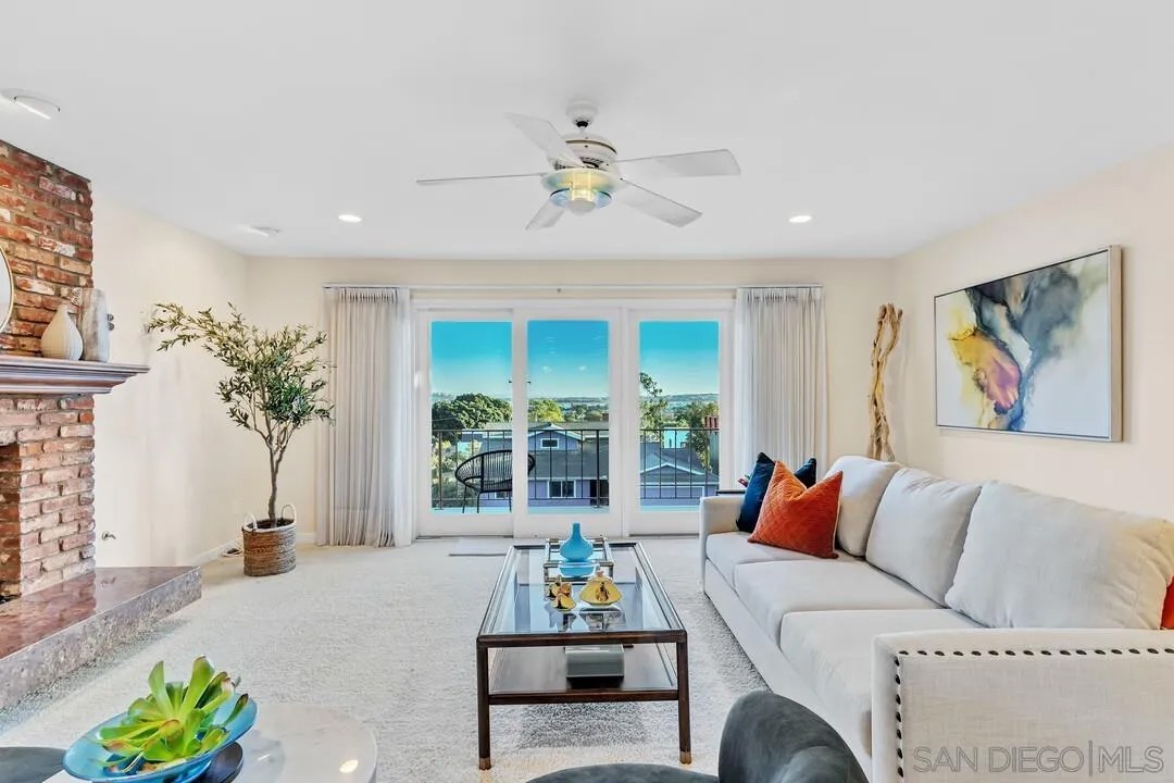 2533 Geranium Street