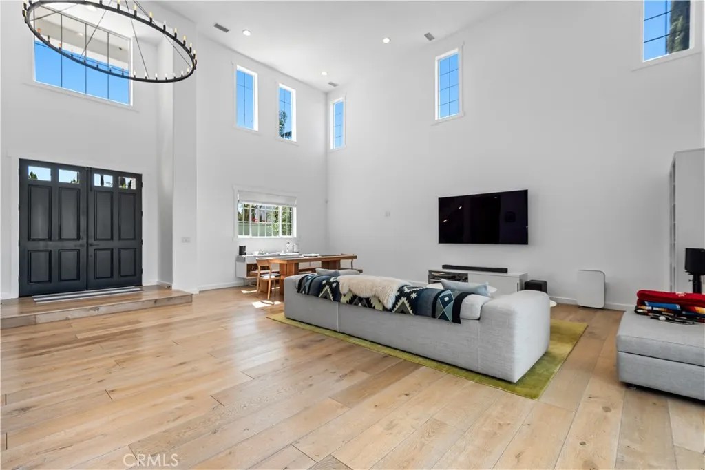 23477 Palm Drive