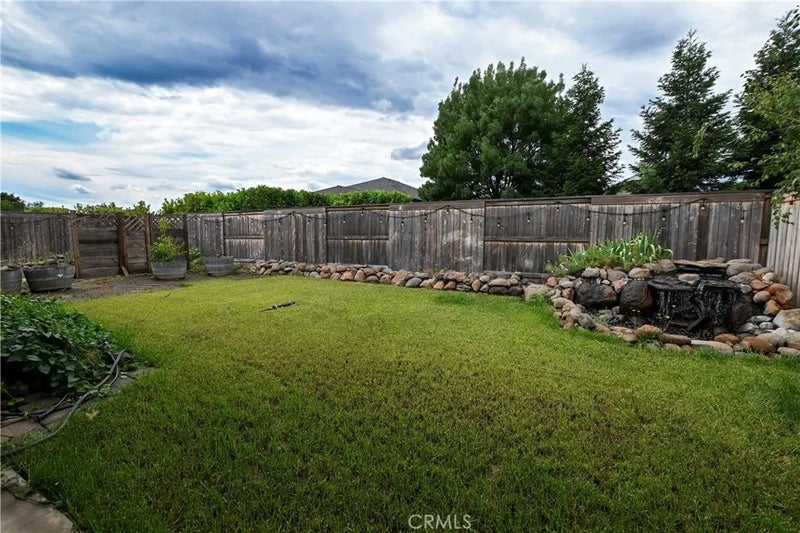 1654 Desert Spring