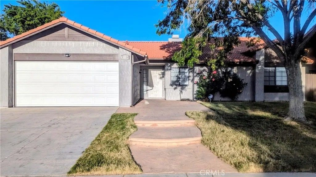 Photo of 37734 Tackstem St, Palmdale, CA 93552 (MLS # SR26084050)