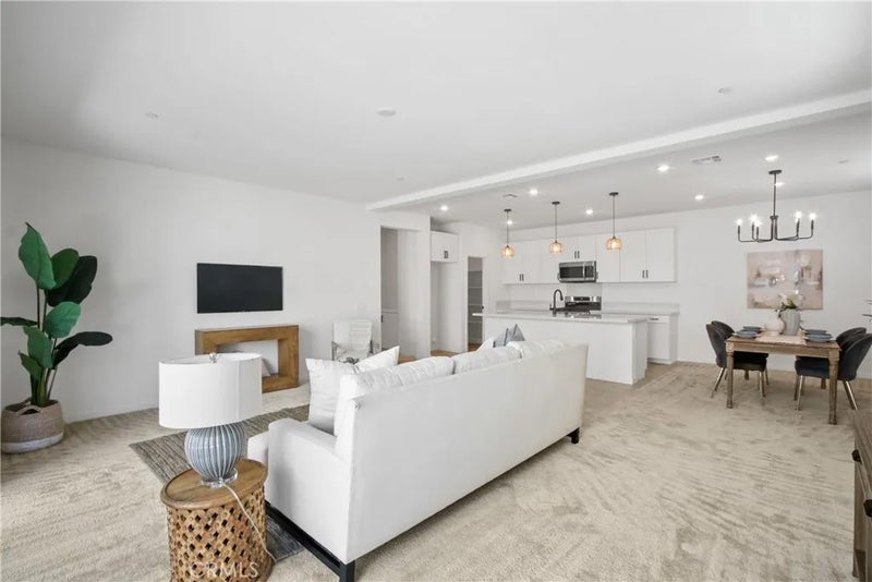15940 Caterpillar Drive